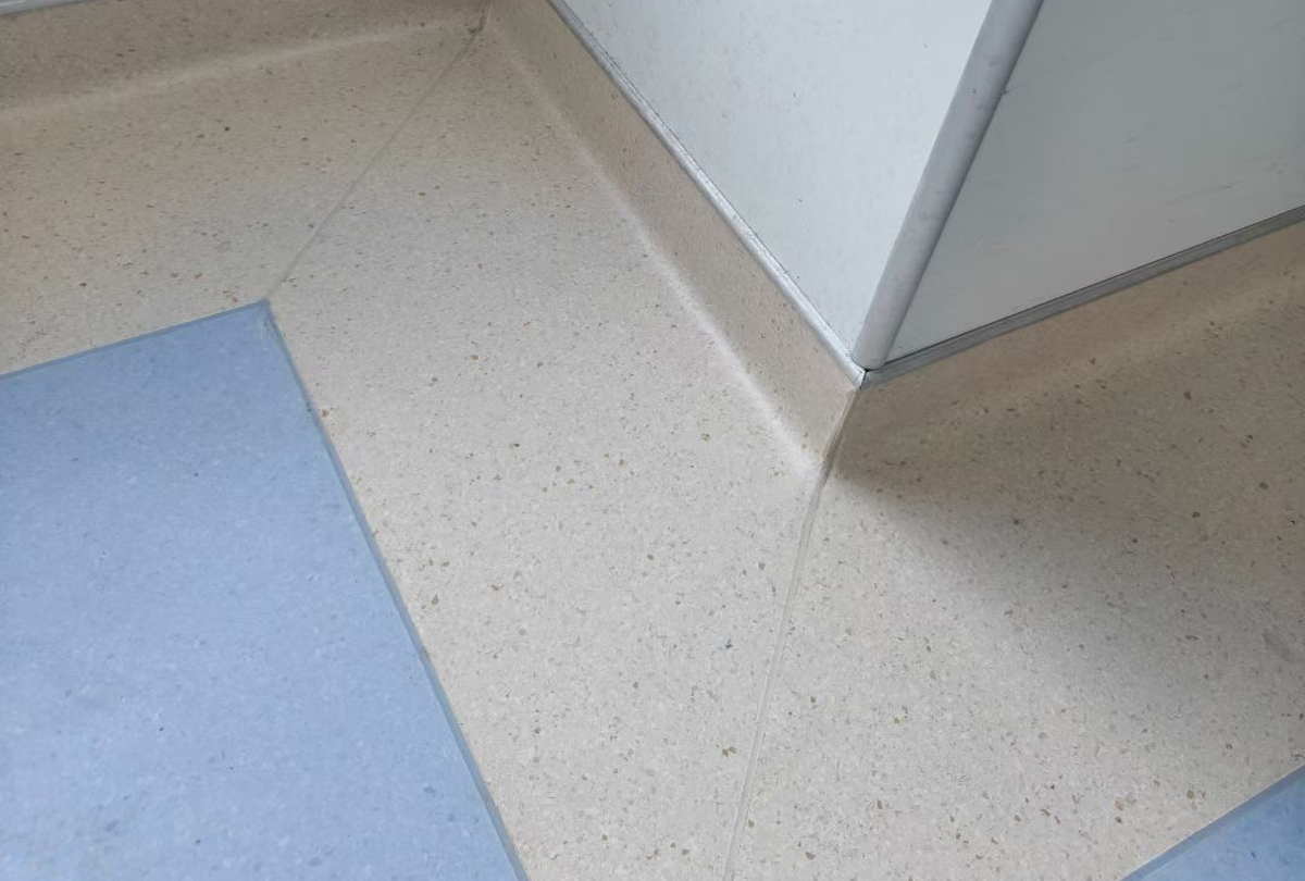 金年会同质透心地板